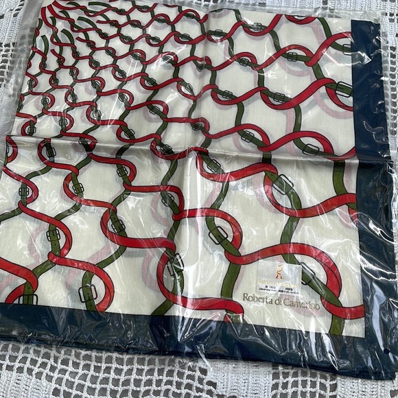 Roberta di Camerino ❤️ scarf - Picture 3 of 5